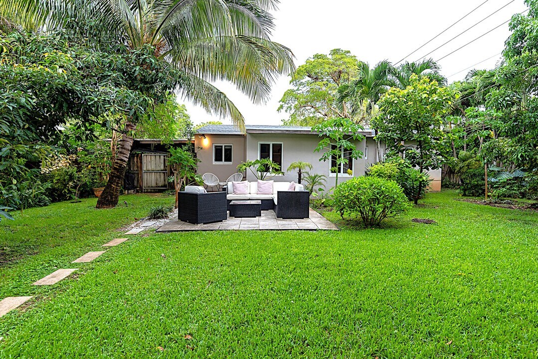 1401 NE 17th Way in Fort Lauderdale, FL - Building Photo