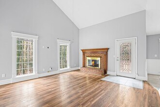 5914 Caitlin Ct SE in Mableton, GA - Building Photo - Building Photo