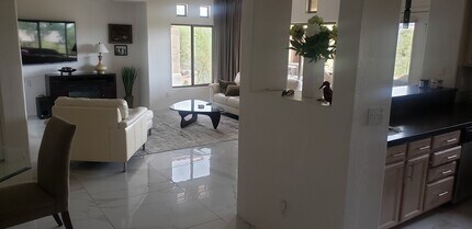 8880 E Paraiso Dr, Unit TBD in Scottsdale, AZ - Foto de edificio - Building Photo