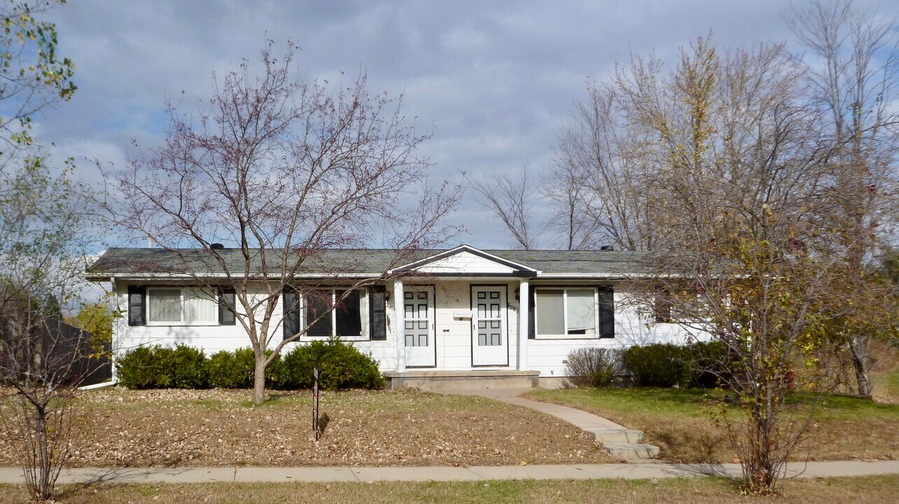 2018 Necessity St in Eau Claire, WI - Building Photo