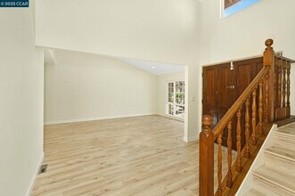 1181 Sunlight Cir in Concord, CA - Building Photo - Building Photo