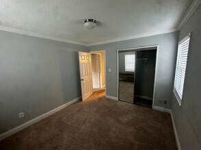 2301 Farrington Ave in Alexandria, VA - Building Photo - Building Photo