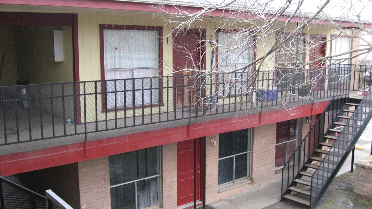 5609 Leeland Apartments in Houston, TX - Foto de edificio