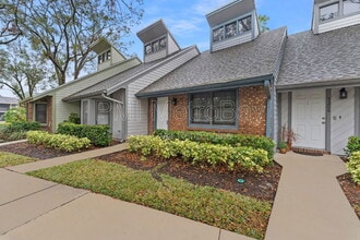 5206 Pine Mill Ct in Temple Terrace, FL - Building Photo - Building Photo