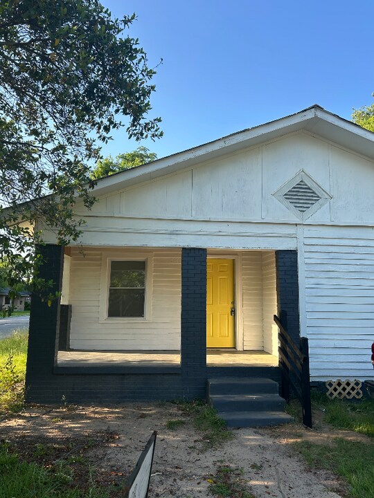 1191 Carroll St in Macon, GA - Building Photo