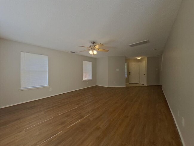 33107 Cottonwood Bend in Magnolia, TX - Building Photo - Building Photo