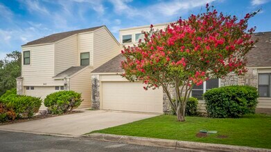 8421 Echo Creek Ln in San Antonio, TX - Building Photo - Building Photo