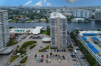 1965 S Ocean Dr in Hallandale Beach, FL - Foto de edificio - Building Photo