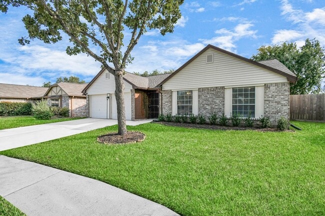 2210 S Ferrisburg Ct in Sugar Land, TX - Building Photo - Building Photo