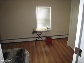 302 Highland Ave-Unit -Apt A in Somerville, MA - Foto de edificio - Building Photo