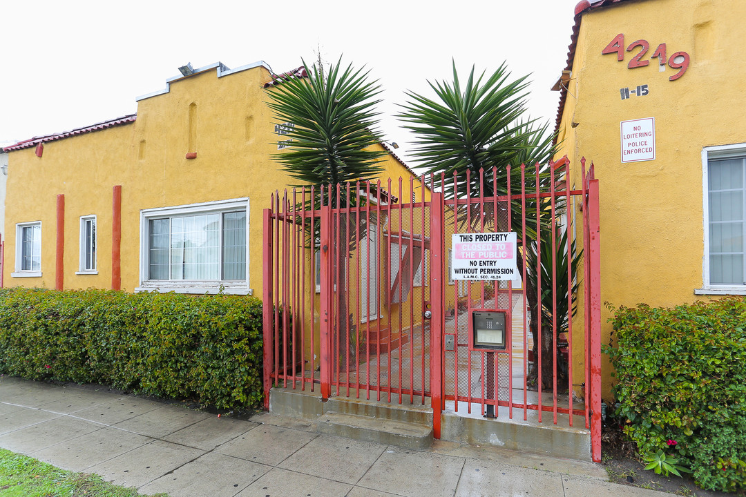 4219-4233 W 28th St in Los Angeles, CA - Foto de edificio