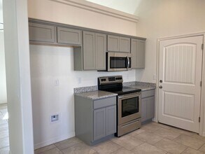 1704 Los Angeles St in Kingman, AZ - Building Photo - Building Photo