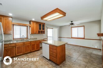 518 Valle Dr in Belton, MO - Building Photo - Building Photo