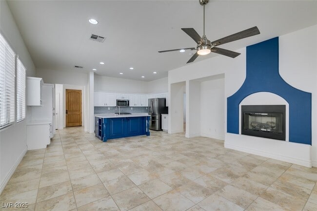 property at 280 Via Di Citta Dr