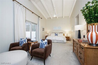 359 2nd Ave N in Naples, FL - Building Photo - Building Photo