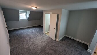 919 E 27th St in Wilmington, DE - Building Photo