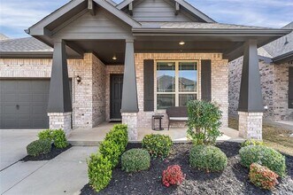 1404 Arrowwood Dr in Krugerville, TX - Building Photo - Building Photo