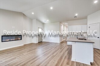 2132 Melody Ct in Goddard, KS - Foto de edificio - Building Photo
