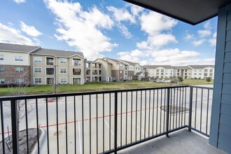 Camden Crossing in Burleson, TX - Foto de edificio - Building Photo