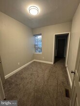 2412 Keyworth Ave in Baltimore, MD - Foto de edificio - Building Photo