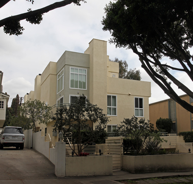 1139 Yale St in Santa Monica, CA - Building Photo