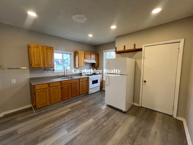 17 Hudson St, Unit 2