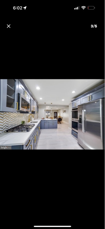 property at 5220 Irving St