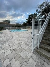 4730 NW 9th Dr in Plantation, FL - Foto de edificio - Building Photo