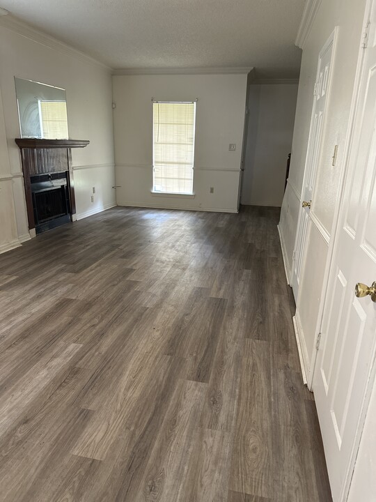 3310 Oneal Ln in Baton Rouge, LA - Foto de edificio