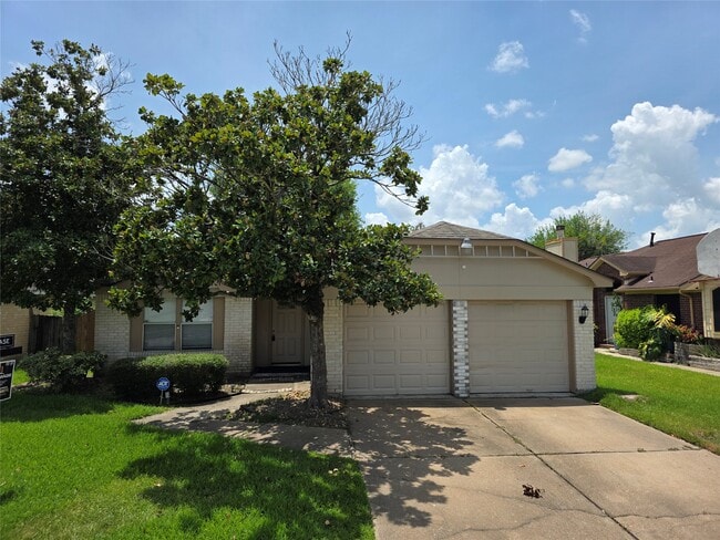 property at 11634 Eaglewood Dr