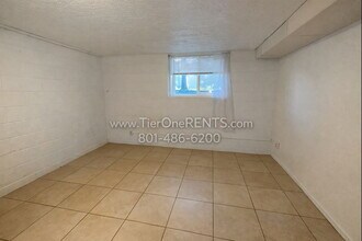 804 E 10600 S-Unit -B South in Sandy, UT - Building Photo - Building Photo