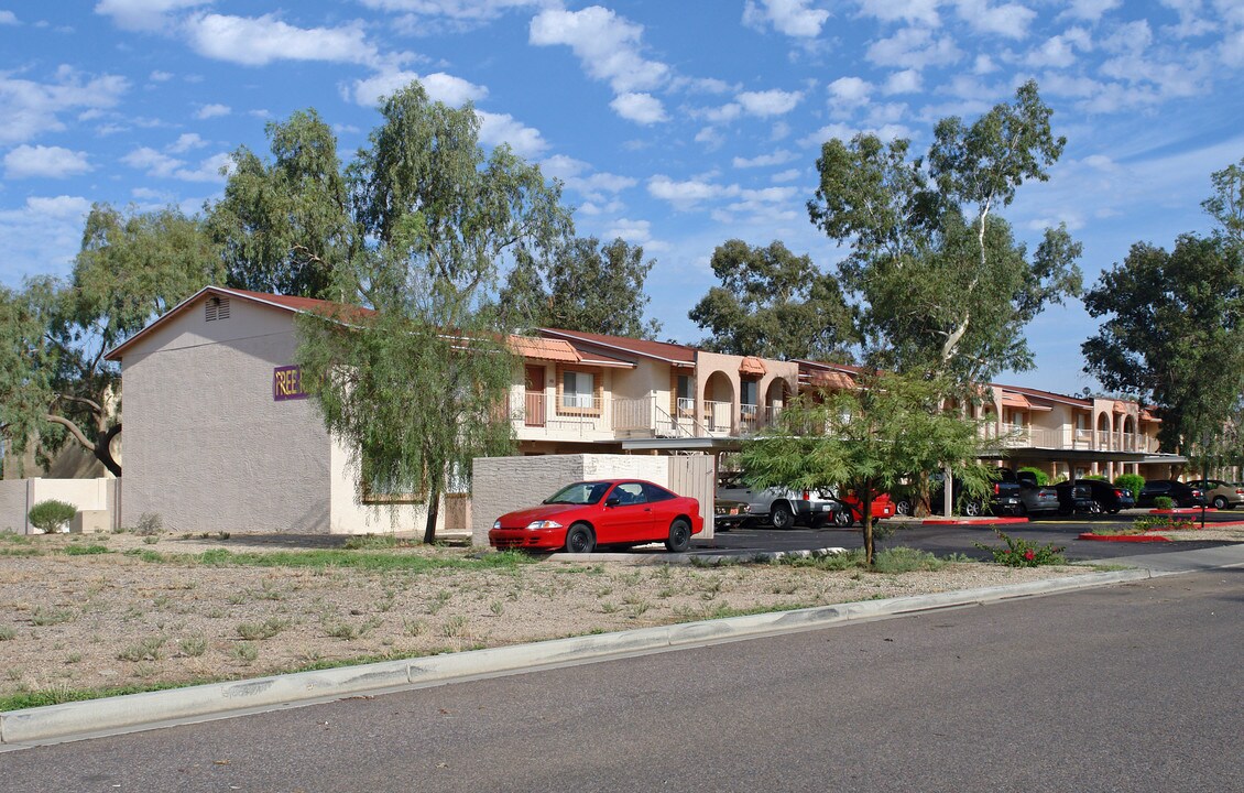 17835-1784 N 40th Pl in Phoenix, AZ - Building Photo