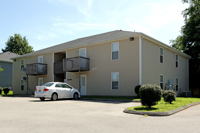 Stuart Properties Apartments in Nicholasville, KY - Building Photo - Building Photo