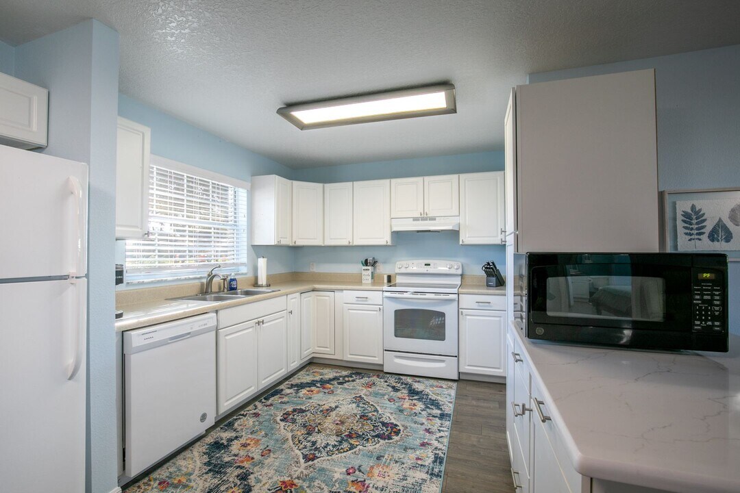 260 S Central Ave in Umatilla, FL - Building Photo
