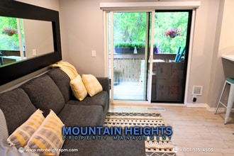 6841 Countrywoods Cir in Cottonwood Heights, UT - Building Photo - Building Photo