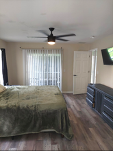 2173 Grandview Dr in North Port, FL - Foto de edificio - Building Photo
