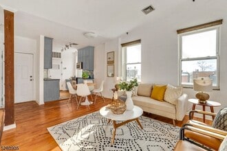54-60 McWhorter St in Newark, NJ - Building Photo - Building Photo