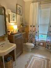 1016 Washington Ave, Unit #A in Oshkosh, WI - Foto de edificio - Building Photo