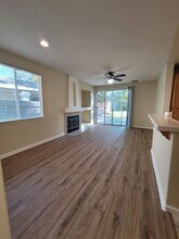 380 Groth Cir in Sacramento, CA - Building Photo - Building Photo