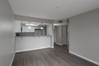 The Imperial Apartments in Santa Ana, CA - Building Photo - Interior Photo