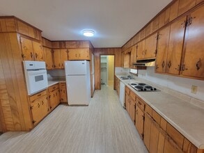 1125 Crestview Dr in North Augusta, SC - Foto de edificio - Building Photo
