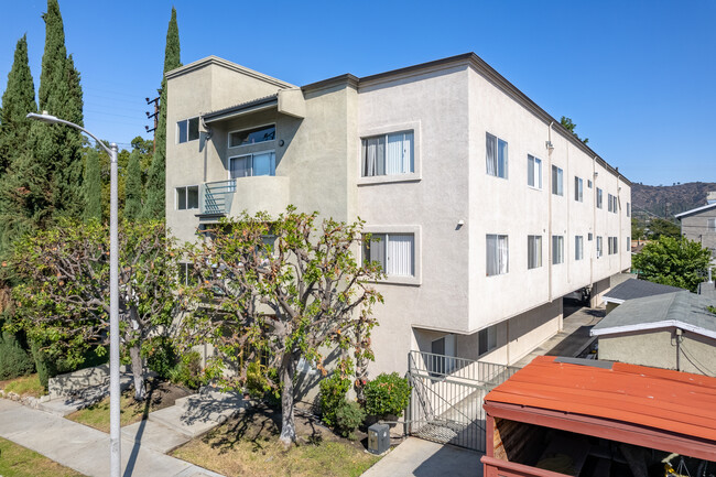 2245 Las Colinas Ave. in Los Angeles, CA - Foto de edificio - Building Photo