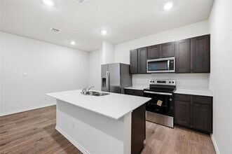 7004 Vining Dr in Princeton, TX - Building Photo - Building Photo