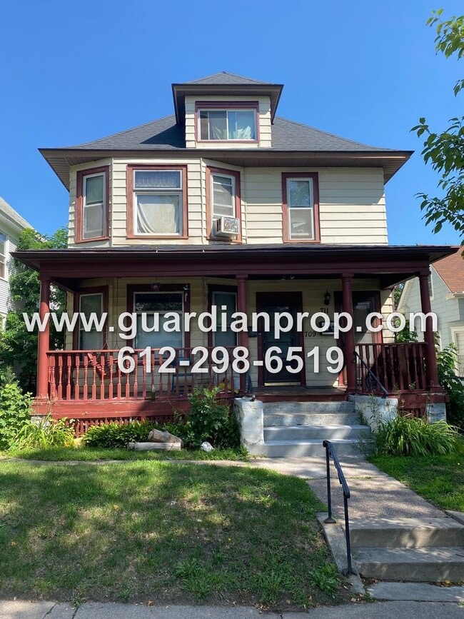 property at 709-711 Jessamine Ave E