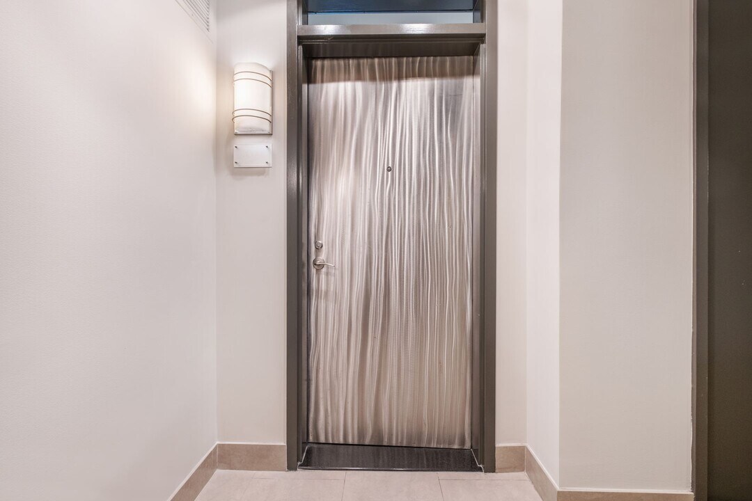 1133 14th St NW in Washington, DC - Building Photo