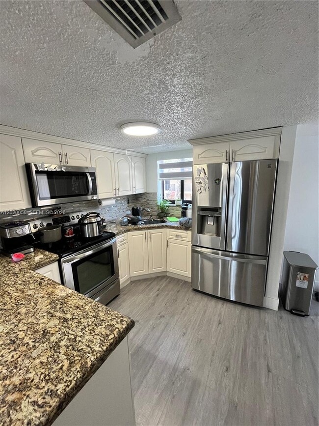 property at 5580 W 26th Ct