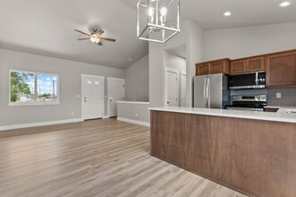 13803 E Rich Ave in Spokane Valley, WA - Building Photo - Building Photo
