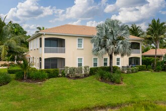 Creekside Preserve in Ft. Myers, FL - Building Photo - Building Photo