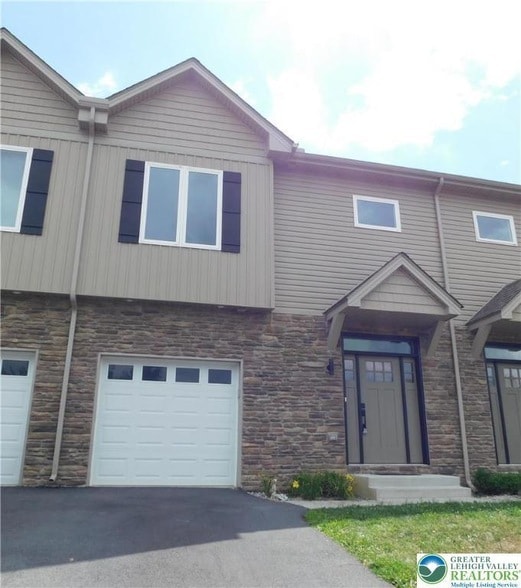 property at 1674 Best Pl