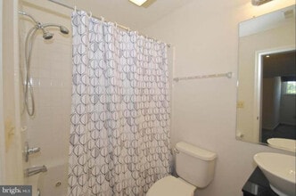 2002 Peggy Stewart Way in Annapolis, MD - Building Photo - Building Photo